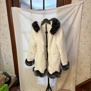 Elegant White Faux Fur Trimmed Coat